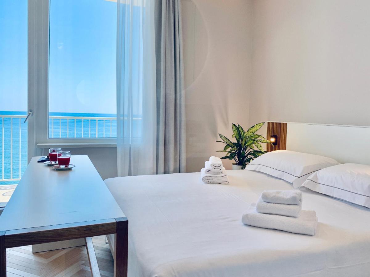 Hotel Corallo Imperia Kültér fotó