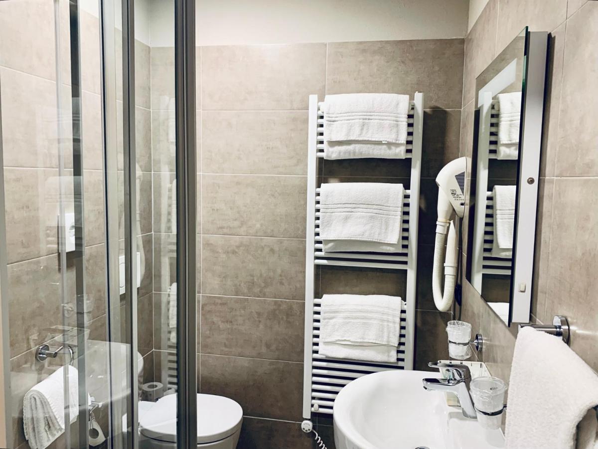 Hotel Corallo Imperia Kültér fotó