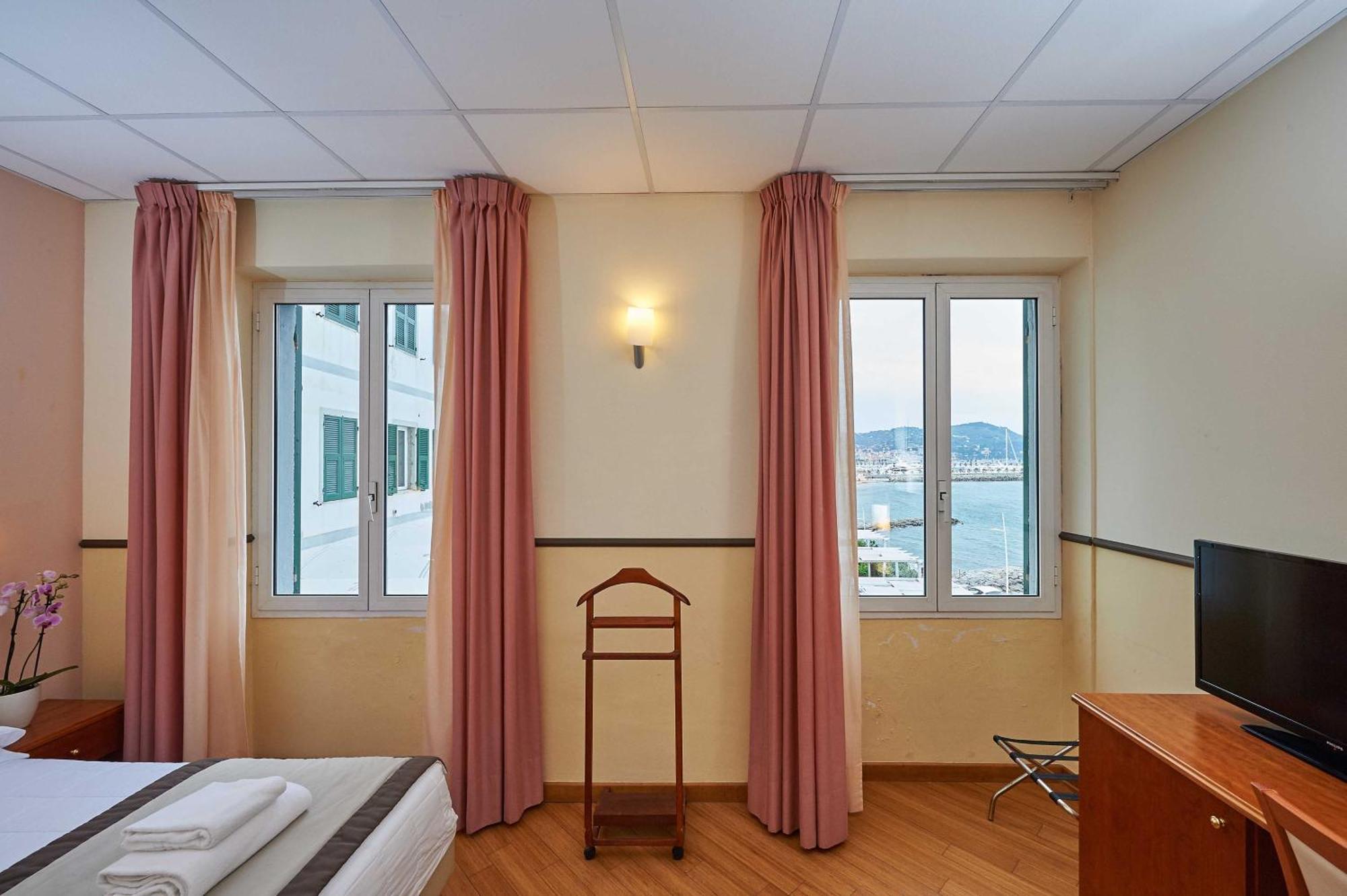 Hotel Corallo Imperia Szoba fotó