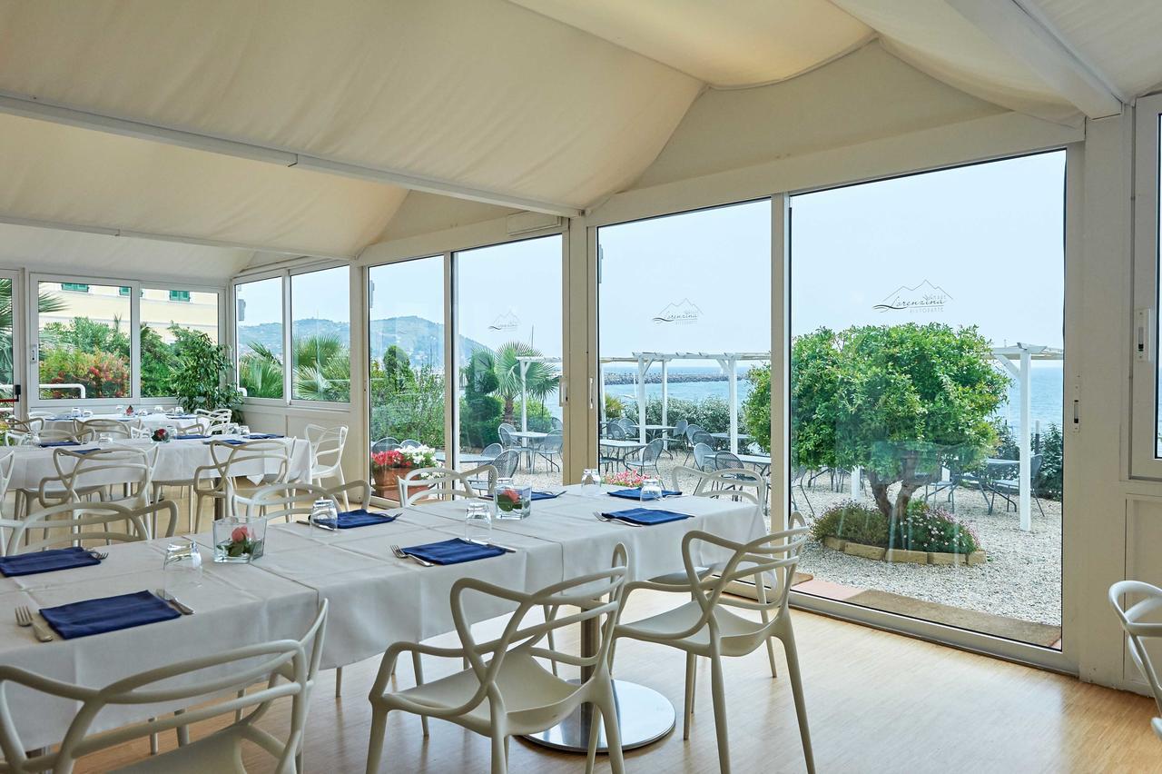 Hotel Corallo Imperia Kültér fotó