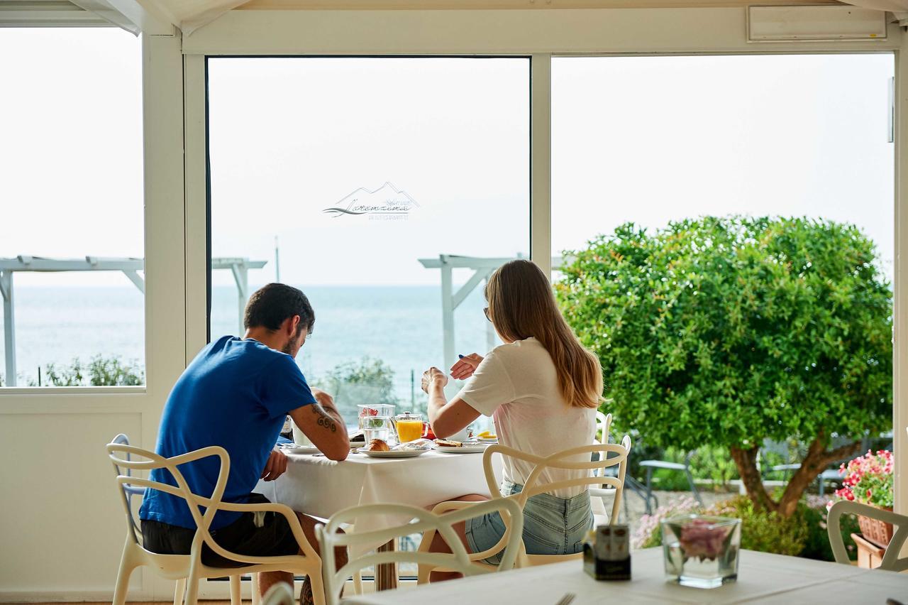 Hotel Corallo Imperia Kültér fotó