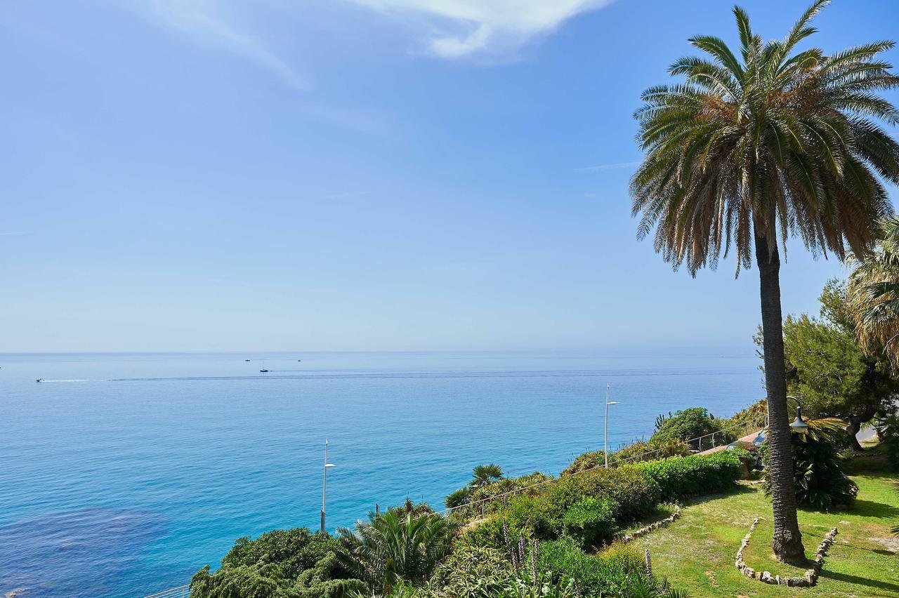 Hotel Corallo Imperia Kültér fotó